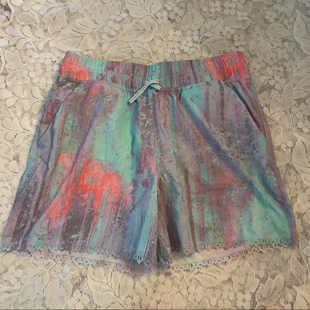 Ivivva by lululemon girls colorful athletic shorts with cutout detailing